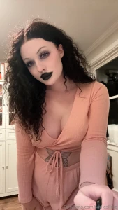 You like your girls soft and sinful i m both try me