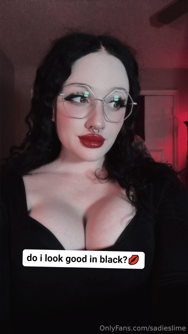 Being this hot is sooo hard good thing i m good at being dumb n pretty 