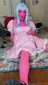 A whiff of me and you re in heat be honest