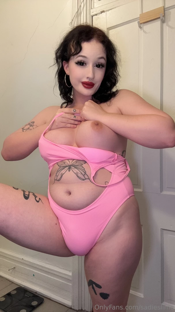 Beside my big ass titties dm me what s my most attractive feature part 4 