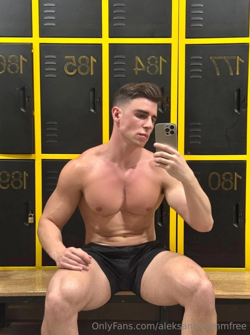 My brazilian friend victorvivone is having an insane 60 sale - 3 part 32 