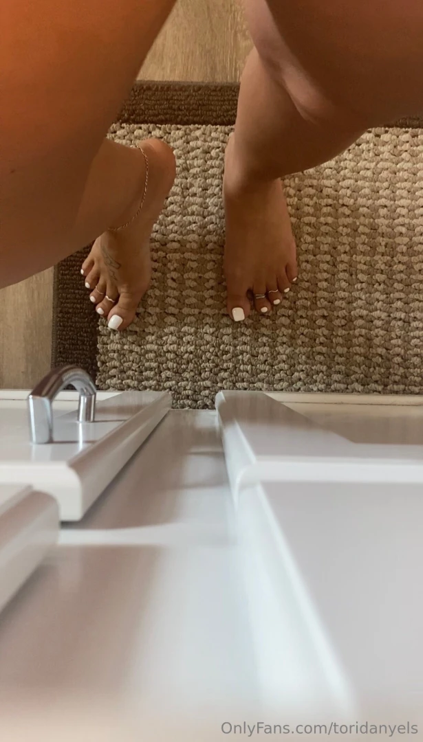 Come spy on my feet as i blow dry my hair 