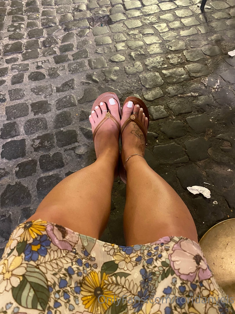 These feet are finally in italy 