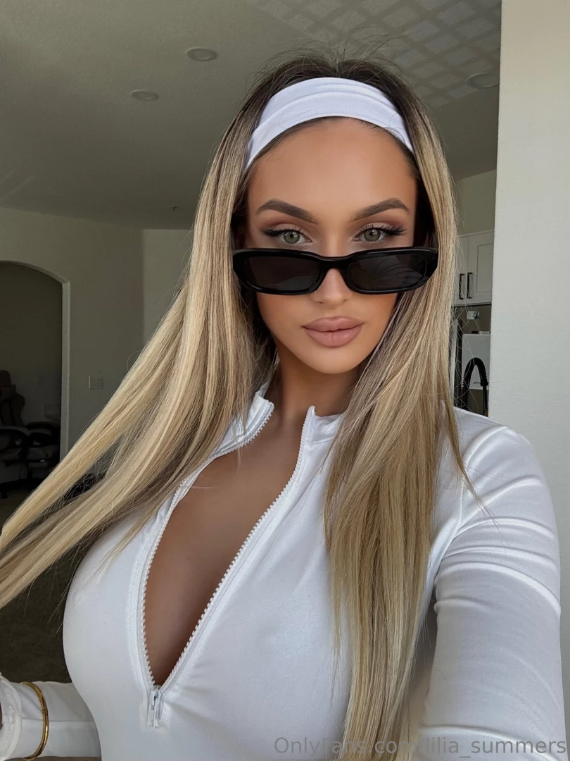 Can i be your forever this year happy new year everyone i appreciate 