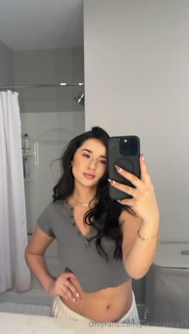 Lifes too short to not have some fun with me message me to see how 