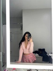 Is it giving classroom cutie