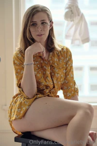 I would loooove to hear about your naughty dream about me babe