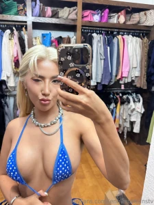 This face comes with dangerous thoughts dm me on my vip jennierosesins