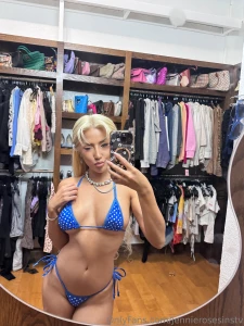 One selfie away from making your day a little dirtier check my vip