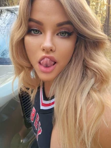 If you really want to see something special baby tip me 10 so i can t