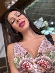 Hey you if you could spend a whole day with me how would you want it