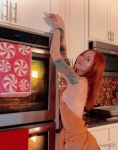 Happy thanksgiving yall just as a friendly reminder i am no longer