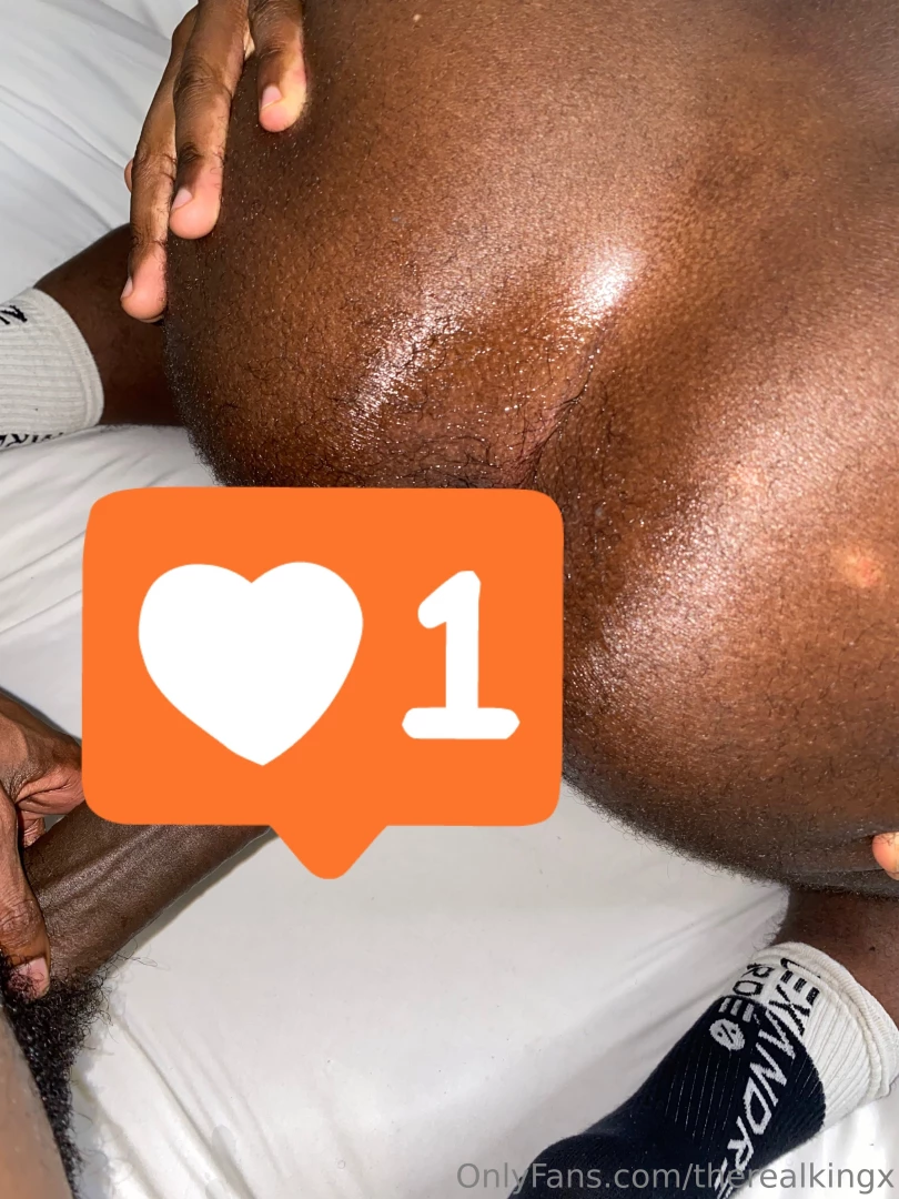 Who wants to see my pretty pink hole thickdaddie 