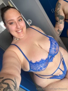 Cum rub on my curves