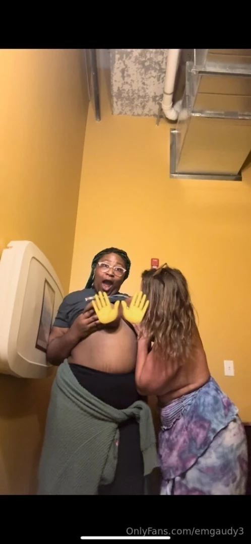 Little bathroom tiddy play with this hottie with the knockers 