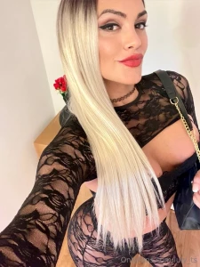 I m going to go for a walk and have dinner at some entourage cafe what part 1