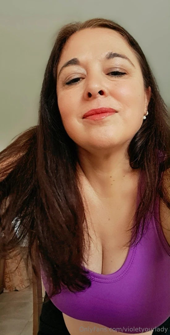 My tits need to be squeezed by your strong hands 