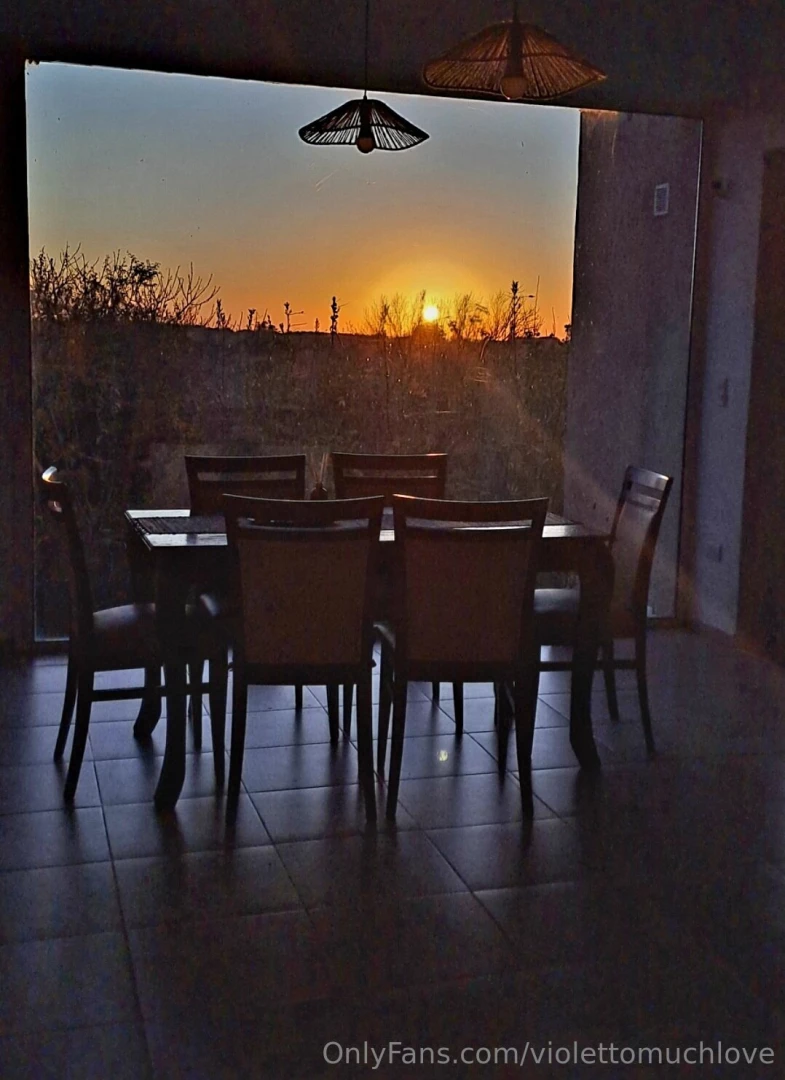 Ideal sunrise for caresses 