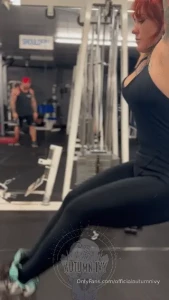 Sfw workout wednesday - calisthenics additions tips are appreciated -