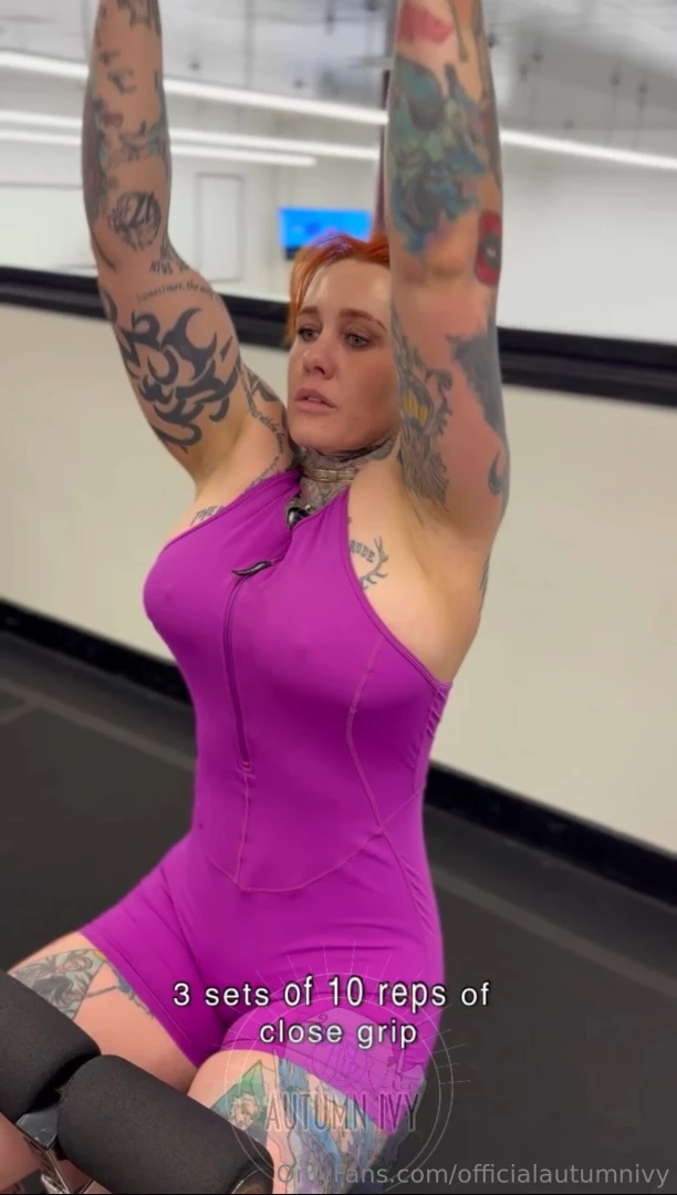 Workout wednesday - delts and hams tips are appreciated - sfw and sent 