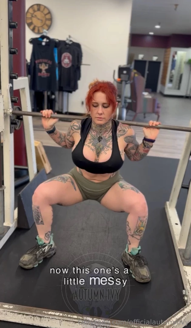 Sfw - workout wednesday - leg day tips are appreciated - free to subs 