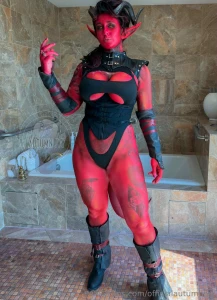 I apologize for shattering the thick thigh fantasy but this is the