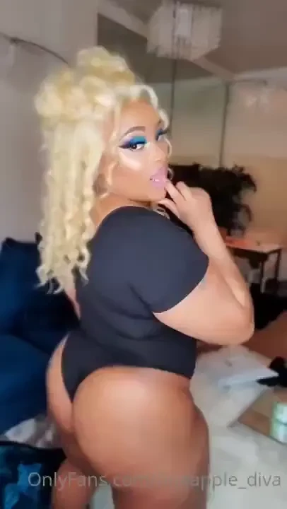 I love shaking this juicy fay ass 