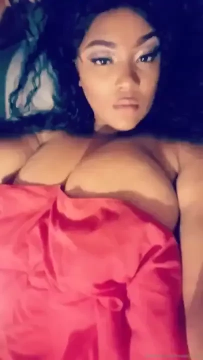 Happy thursday message me if you need to cum 