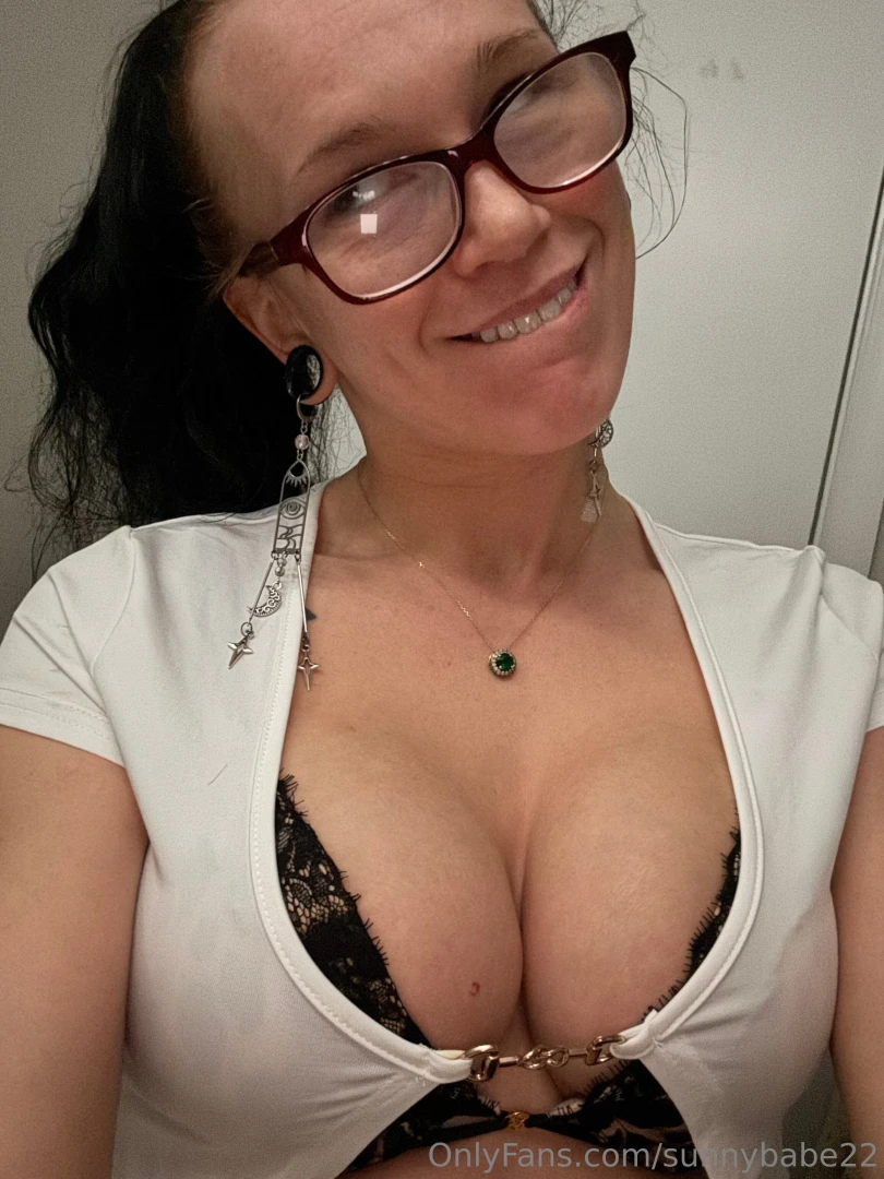 Fuck me with your eyes first 