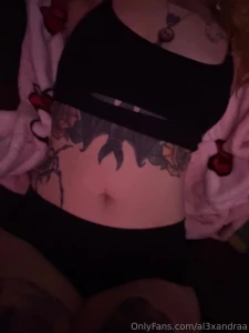 Happy tummy titty tuesday hehe 3 dick sucking video tmrw aaaa