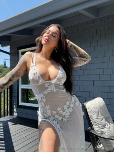 Taking in the sun waiting to see your cock dakota vip