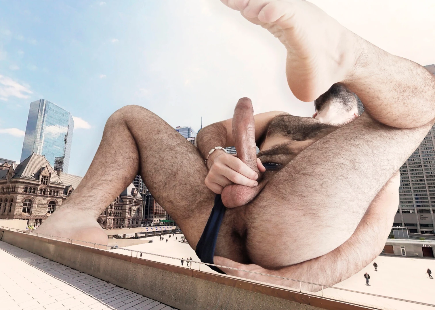 The horniness of becoming a giant is uncontrollable 