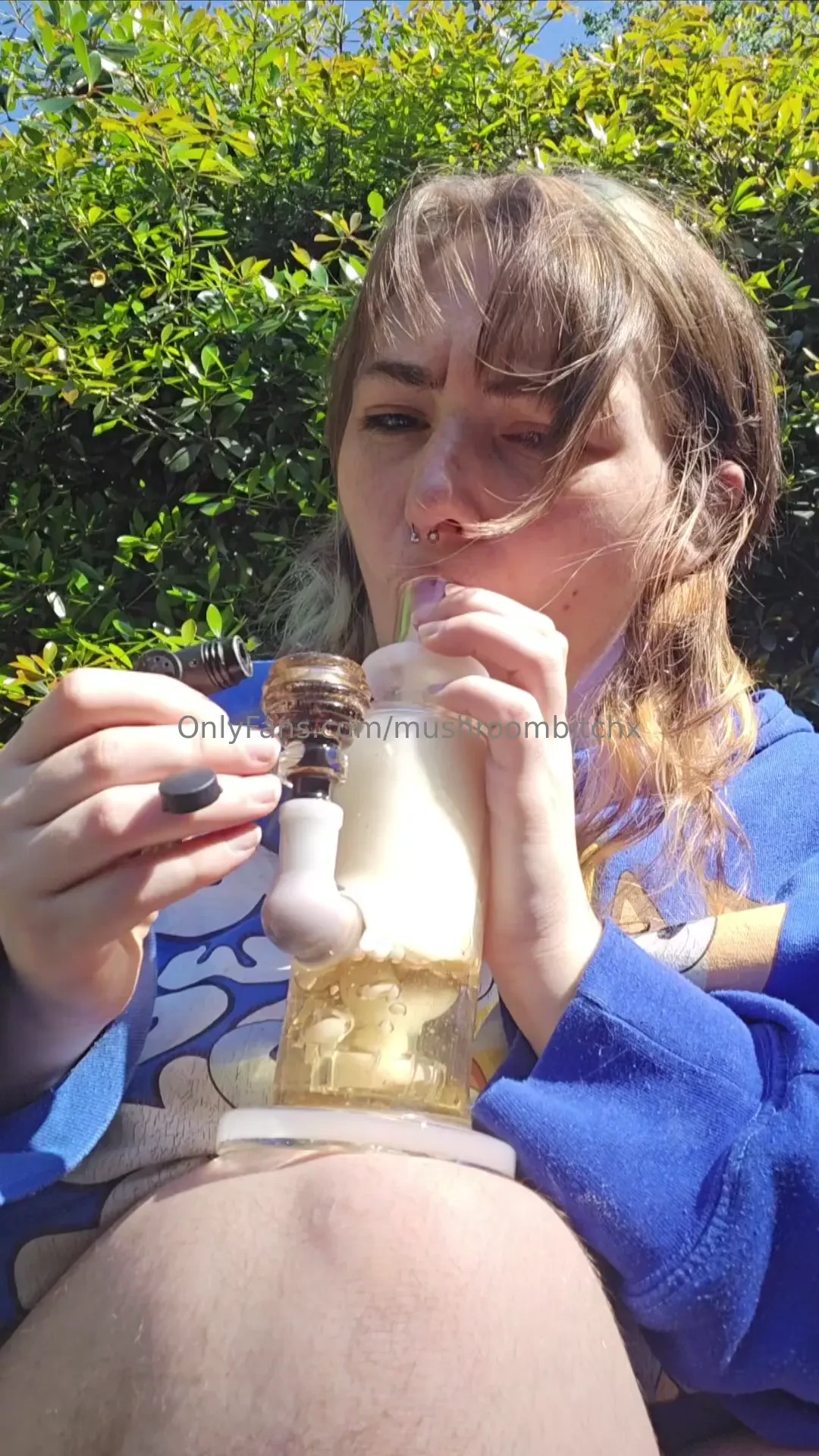 I smoke so much in a day i turn the bowl black in a matter of hours 