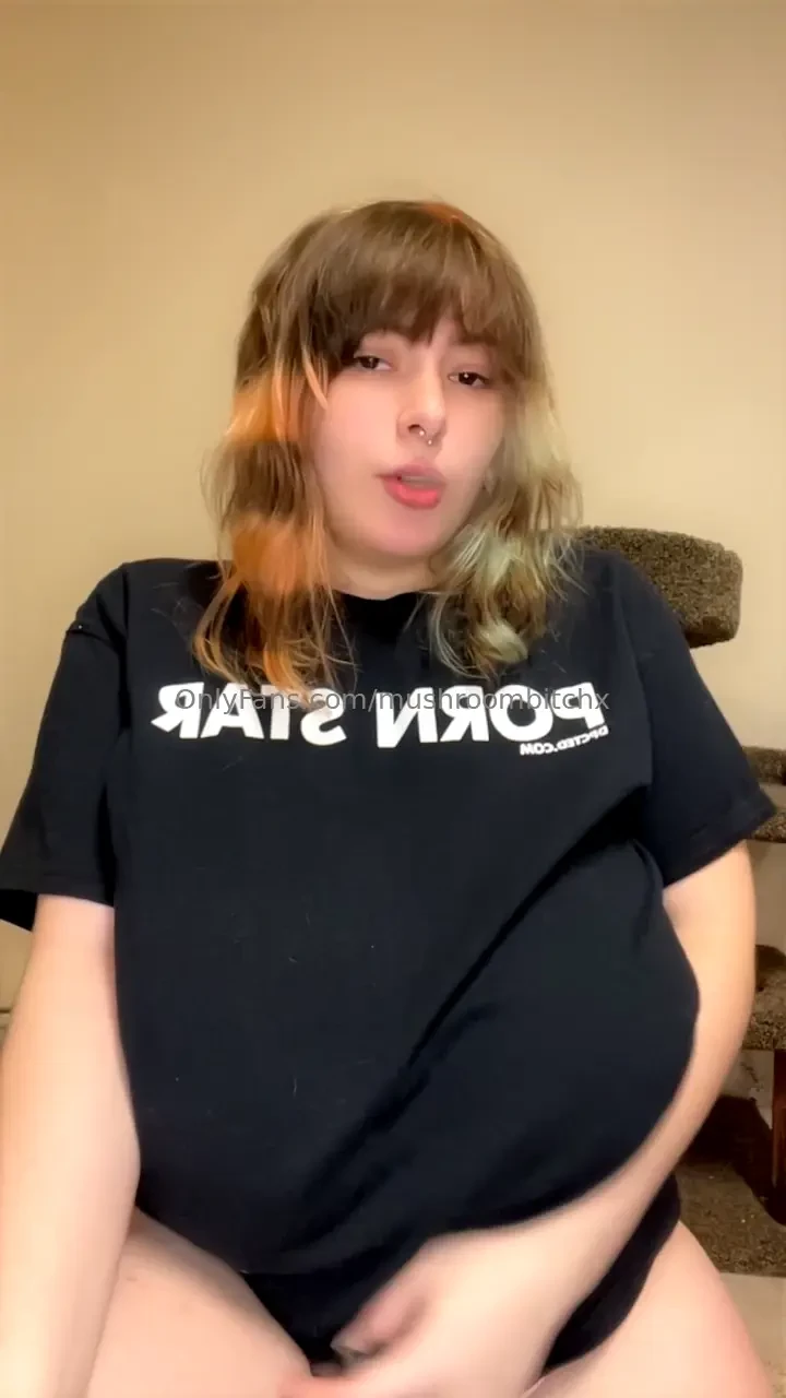 Enjoy a bowl with a pornstar 