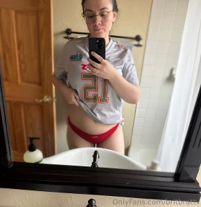 Who s winning the super bowl part 1