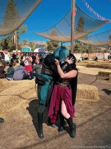 At the renn faire this weekend and i don t have many sexy pics for y