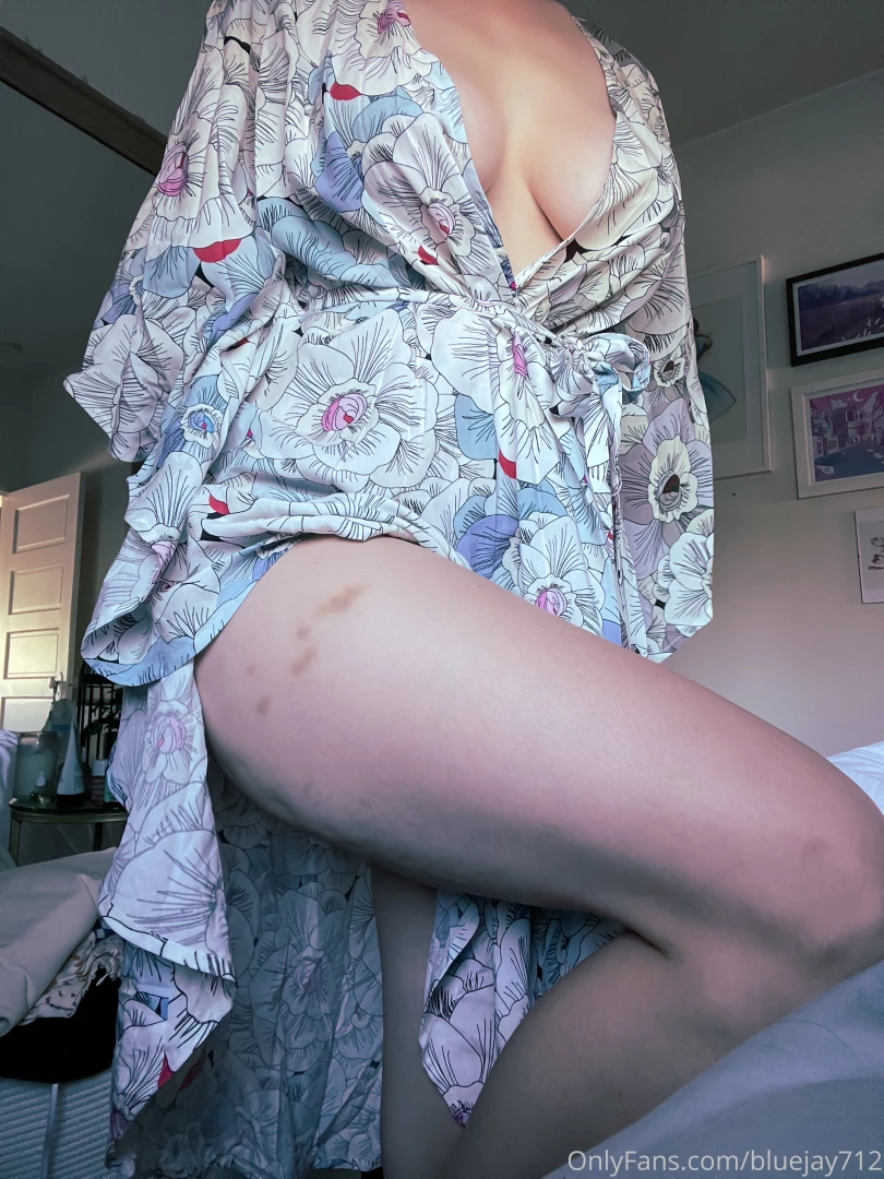 Travel mystery bruises and a blemish right between my eyes but quick part 1 