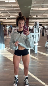 Can i crush u with my thighs part 3