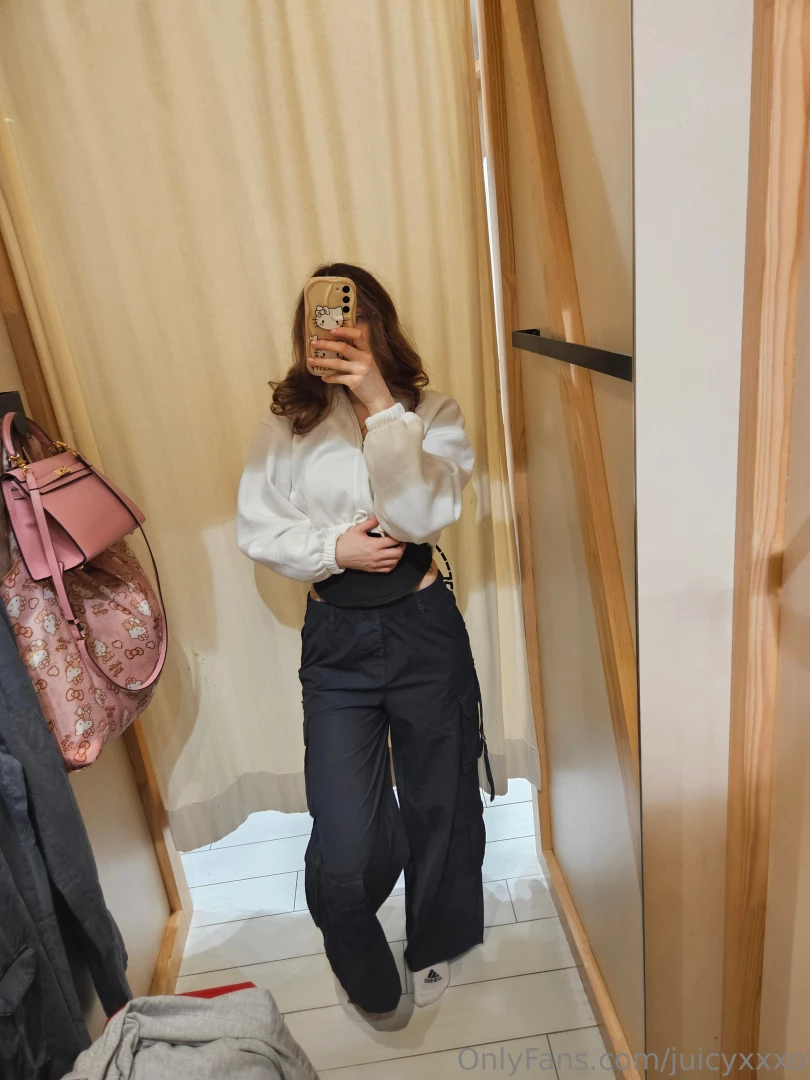 I m not getting the hype of wide pants or mby i just haven t found the 