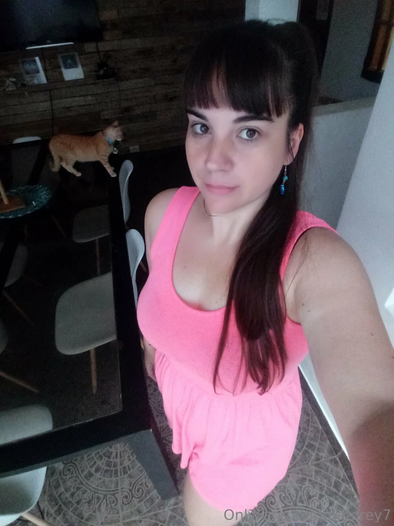 Hello darling help me make fun hours together 