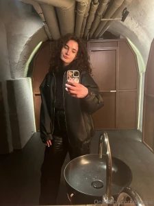 The weather has been so changeable lately yesterday it was snowing and