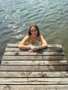 Come here and get with me