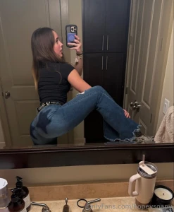 Got time to chat with me i promise to be naughty