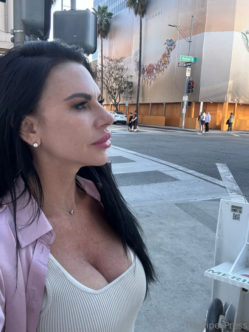 Lets book a facetime thepiperpress 