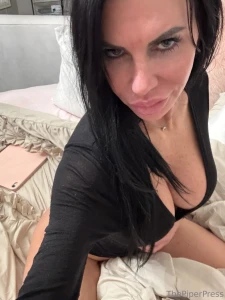 I know you wish you were my co-star