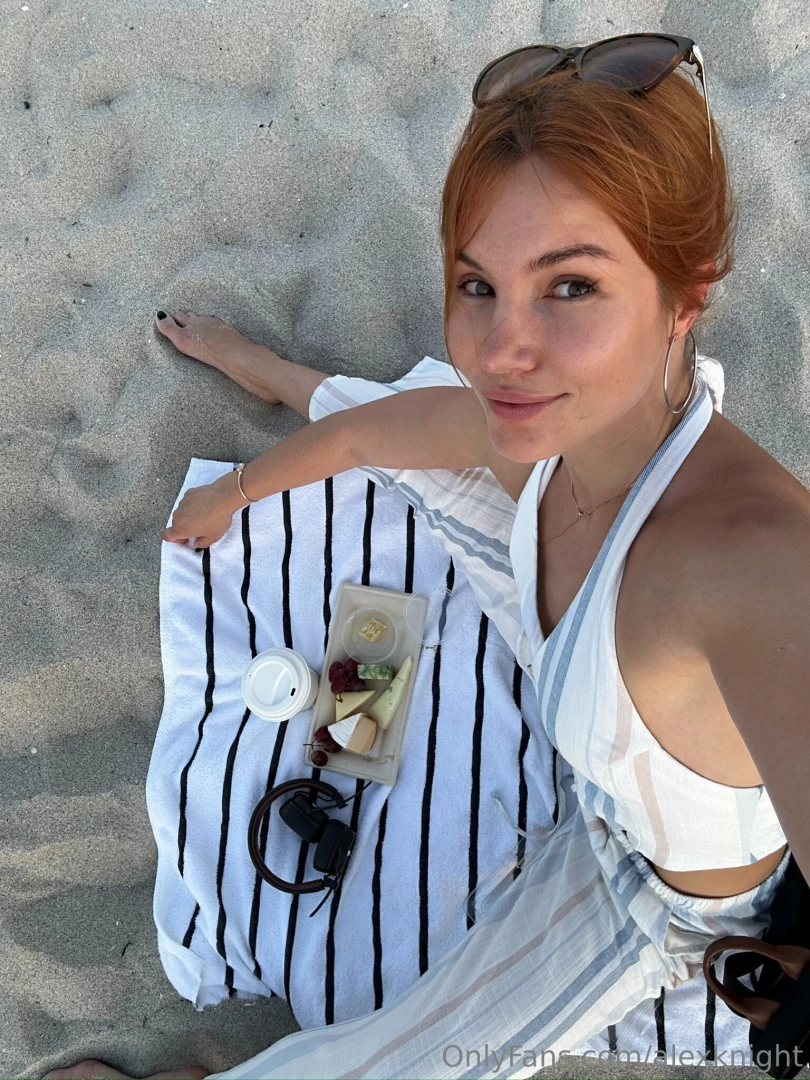 Picnic on the beach 
