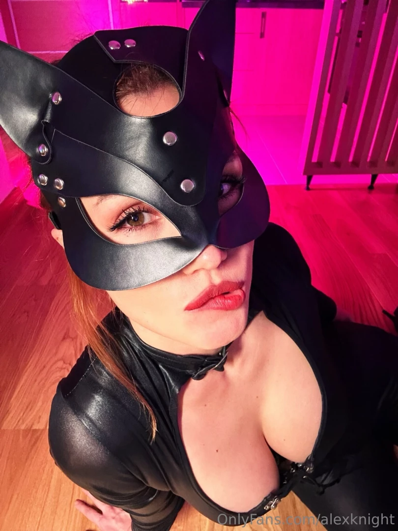 Are you ready for the lady cat check your dm i ve prepared something 