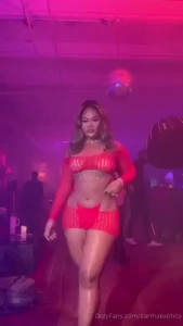 Like this if u love this outfit