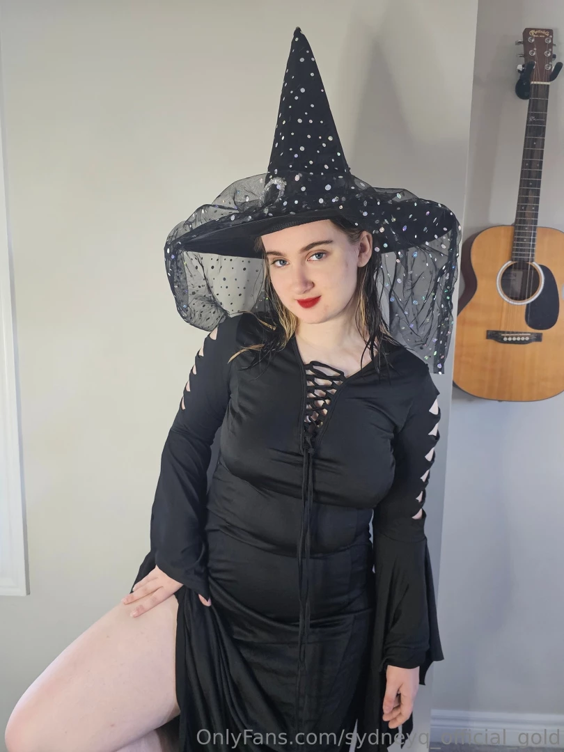 Sydneyq-official-gold part 39 