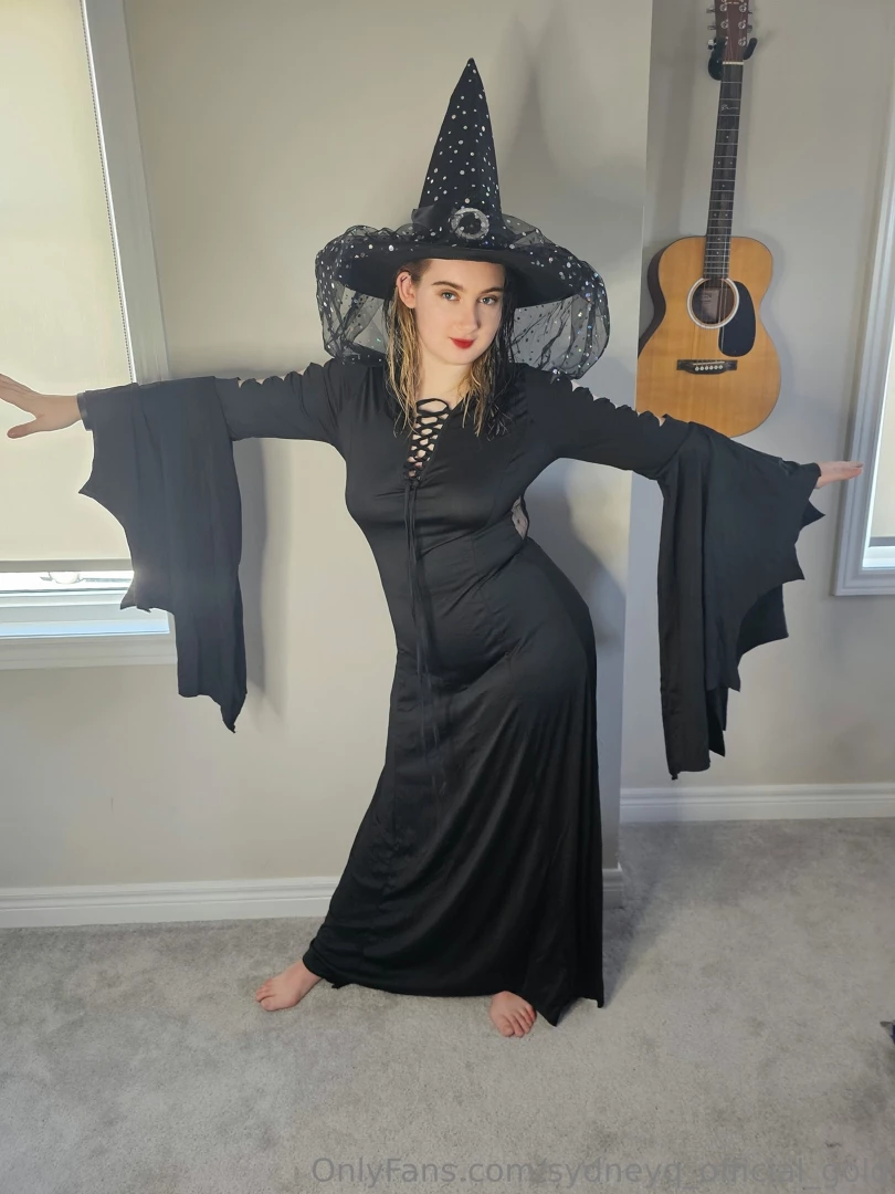 Sydneyq-official-gold part 46 